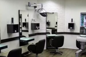 Friseursalon Kamm & Schere &ndash; Inh. Christiane Schlieker-Steens