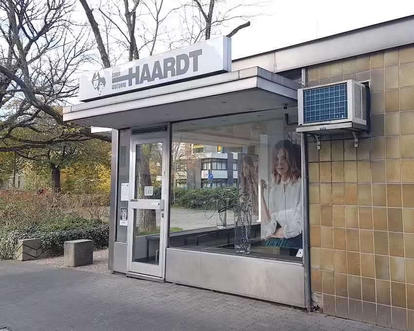 Friseursalon Looks-Cut, Frankfurter Str.