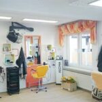 Friseursalon Um Haaresbreite
