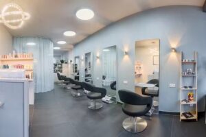 Friseursalon & Zweithaarstudio ChicSaal