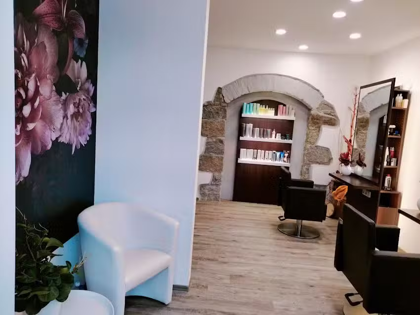 Friseurstudio Nicole H&uuml;bner