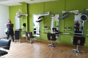 Friseurteam Haarscharf