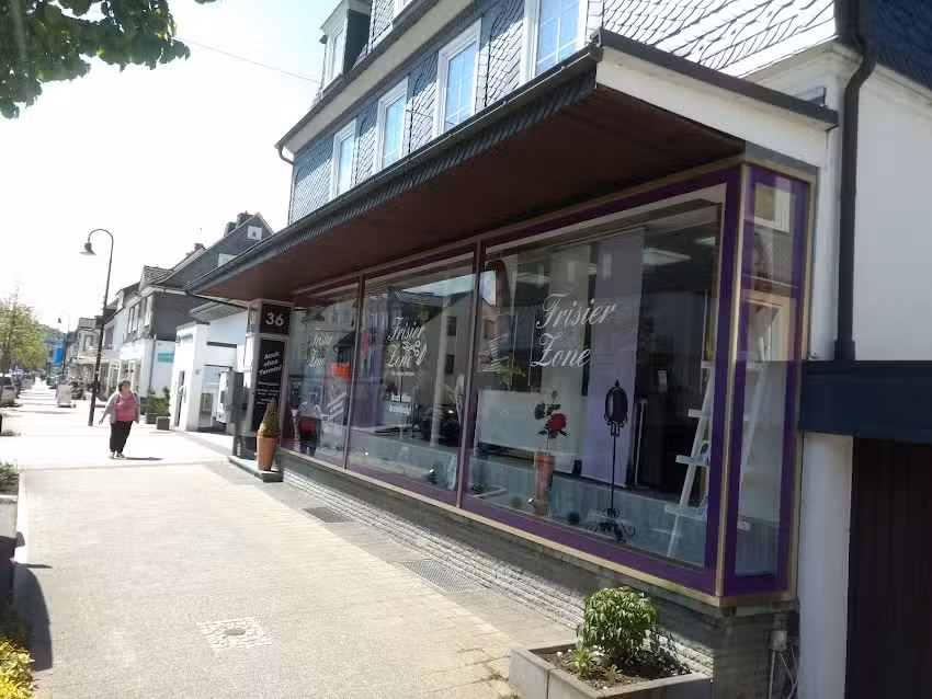 Frisier Zone Marina Marchel