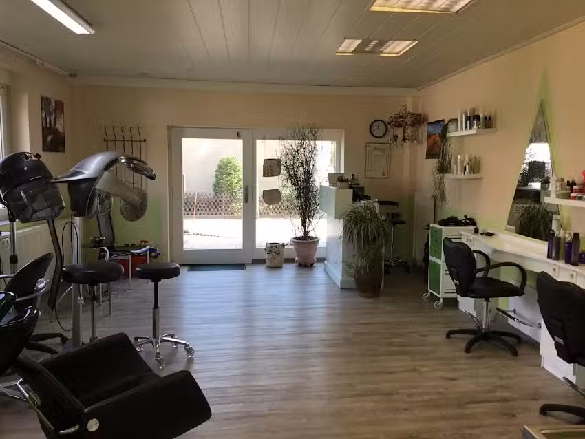 Fris&ouml;r Claudia Stein