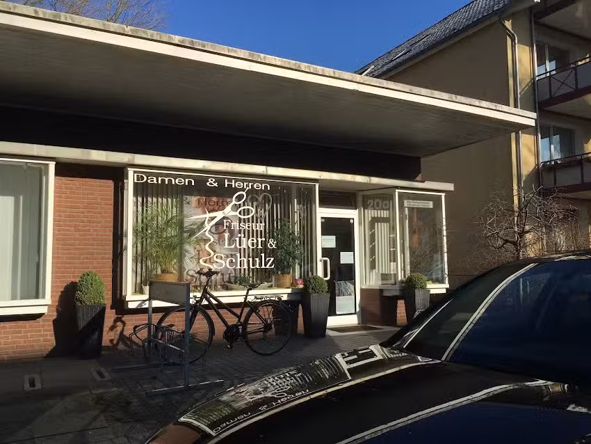 Fris&ouml;r L&uuml;er