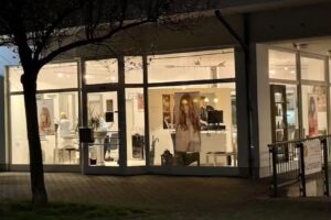 Fris&ouml;r Mario Decker