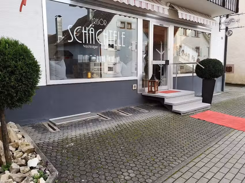 Fris&ouml;r Sch&auml;chtele