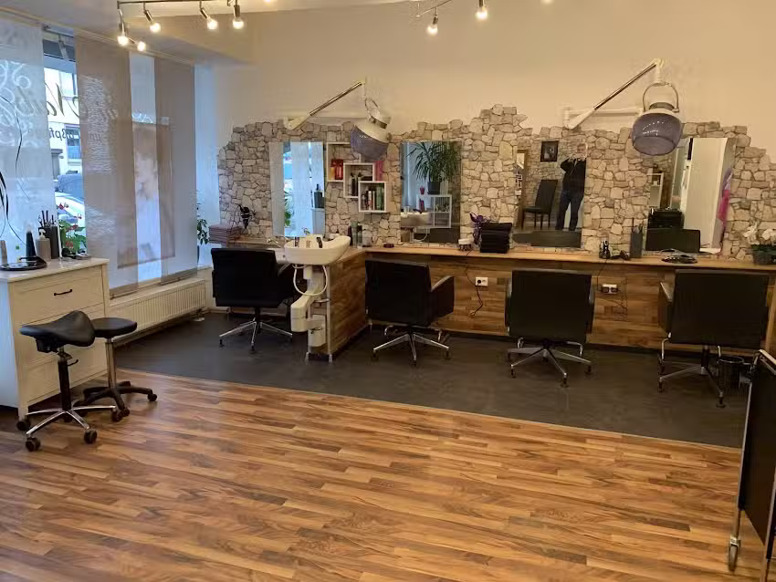 Fris&ouml;r Scharfe Schere