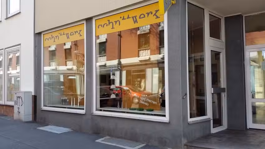 Fris&ouml;r Schnittwerk