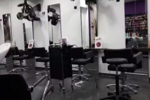 Fris&ouml;r Thonet Trier Palaststr.