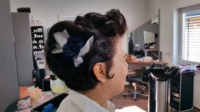 Fris&ouml;recke Sonja Burkardt