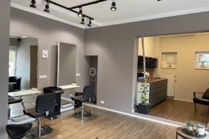 Frisurboutique mit Herz