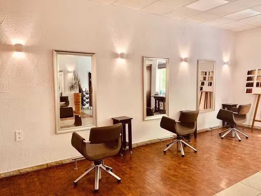 Frisurenstudio Haarscharf