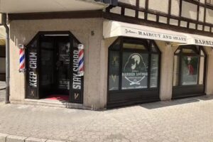 Gentlemen’s Barber Lounge