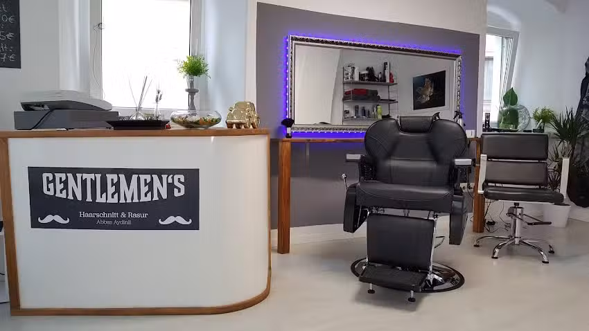 GENTLEMEN&rsquo;S Haarschnitt & Rasur