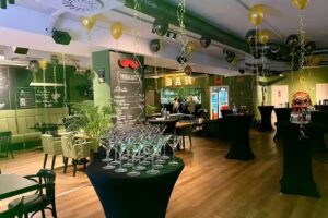 Gents Barbershop Caf&eacute; & Bar