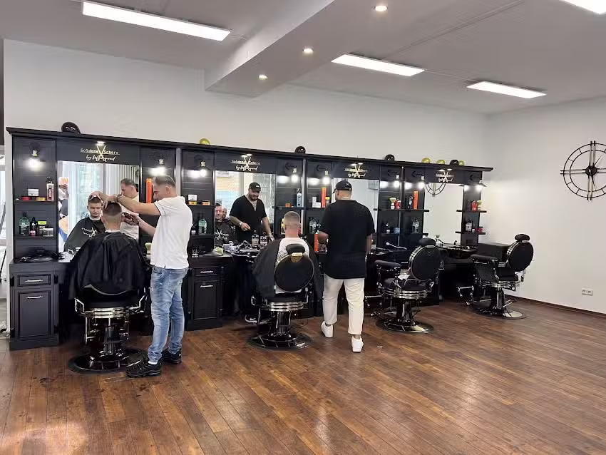 Goldene Schere By Mahmoud