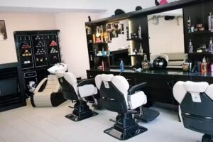 Goldene Schere &ndash; Friseursalon