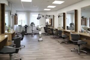 Graf Friseure , Ihn.Carmen Schreier