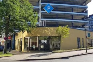 H+ Frisuren AVEDA CONCEPTSALON