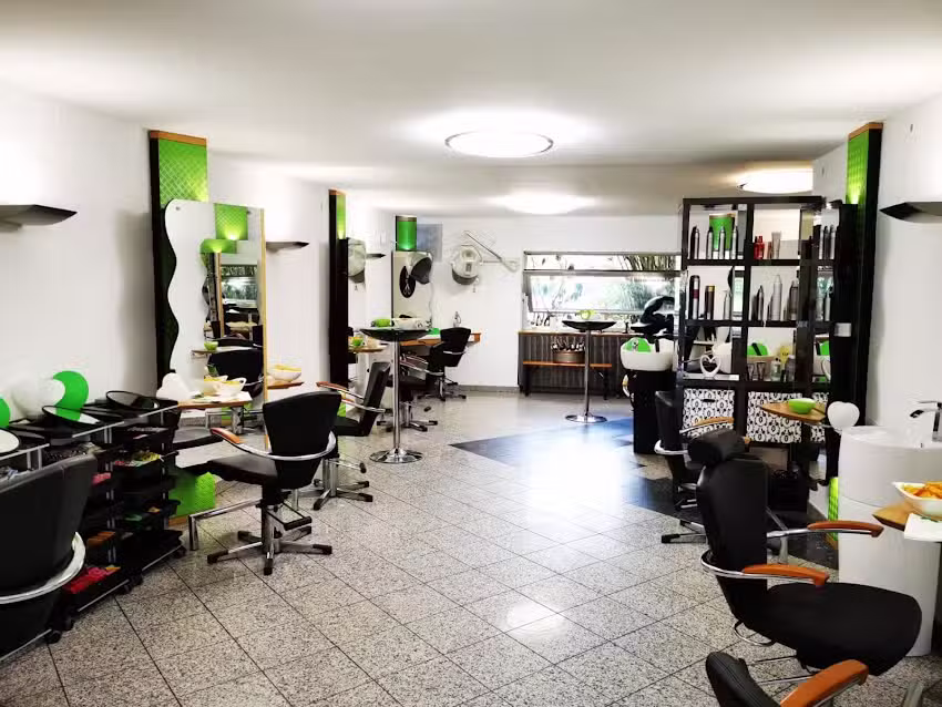 HAAR MIT HERZ by Enza De Giorgio