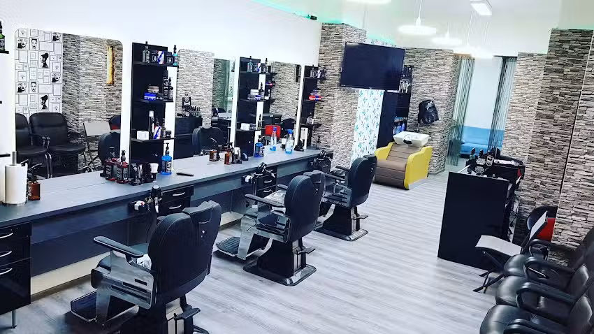 Haar Salon Golden Barber