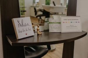 Haar- und Gesundheitspraxis Karolin Rosenbaum