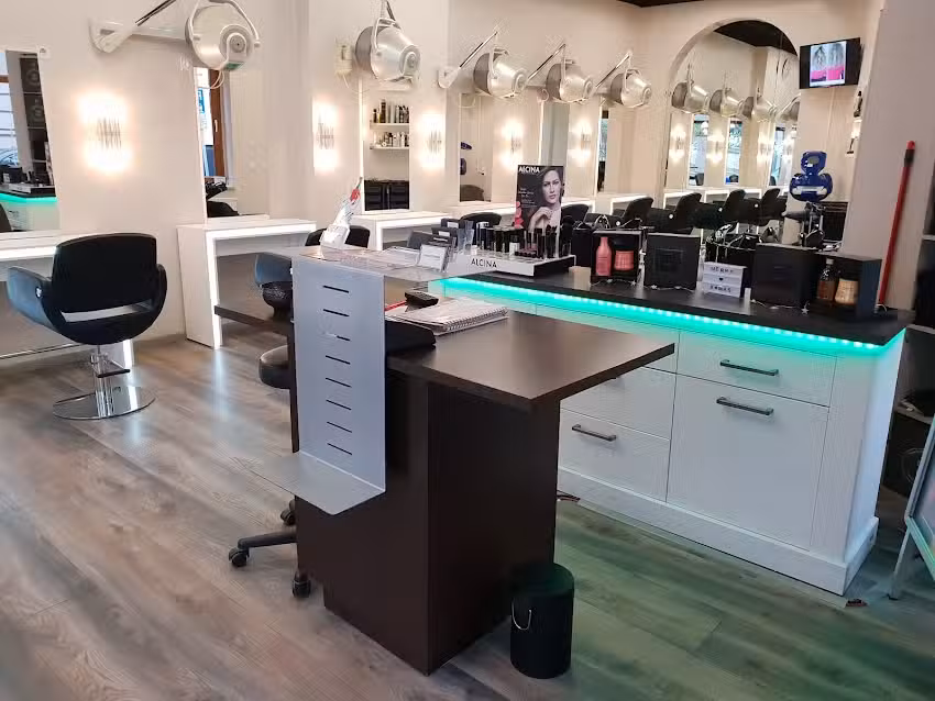 Haar Werk by Julija | Friseur M&ouml;nchengladbach