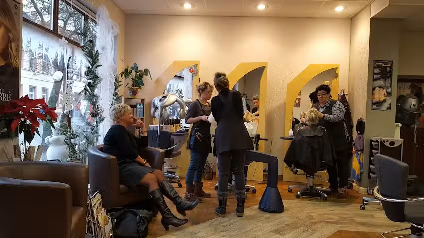 Haargalerie Schnittpunkt Anja Schwebel