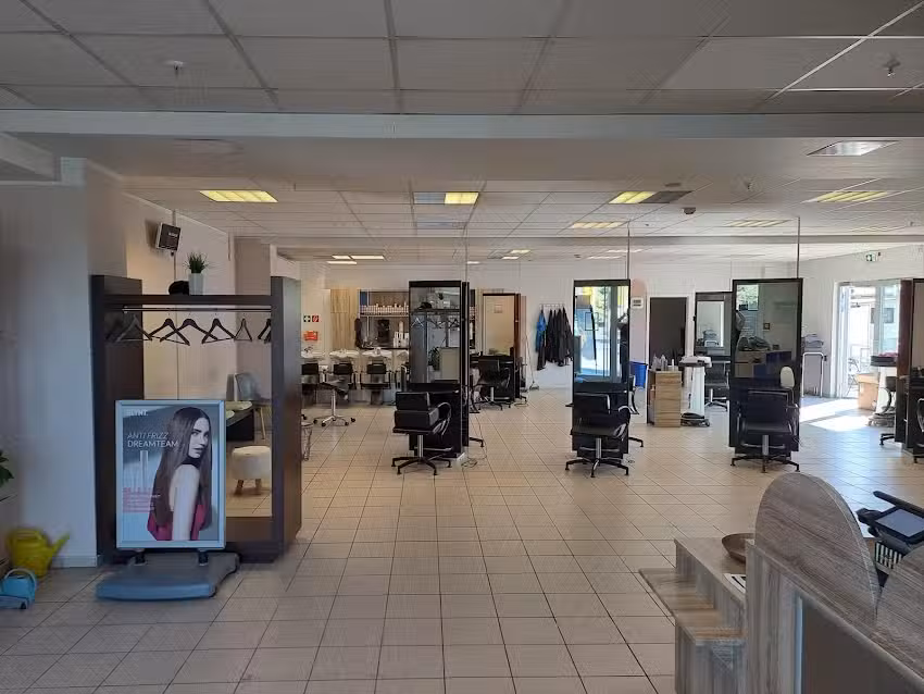 Haargestalterin Rena