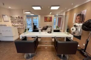 Haarliebe by Laura Di Fazio