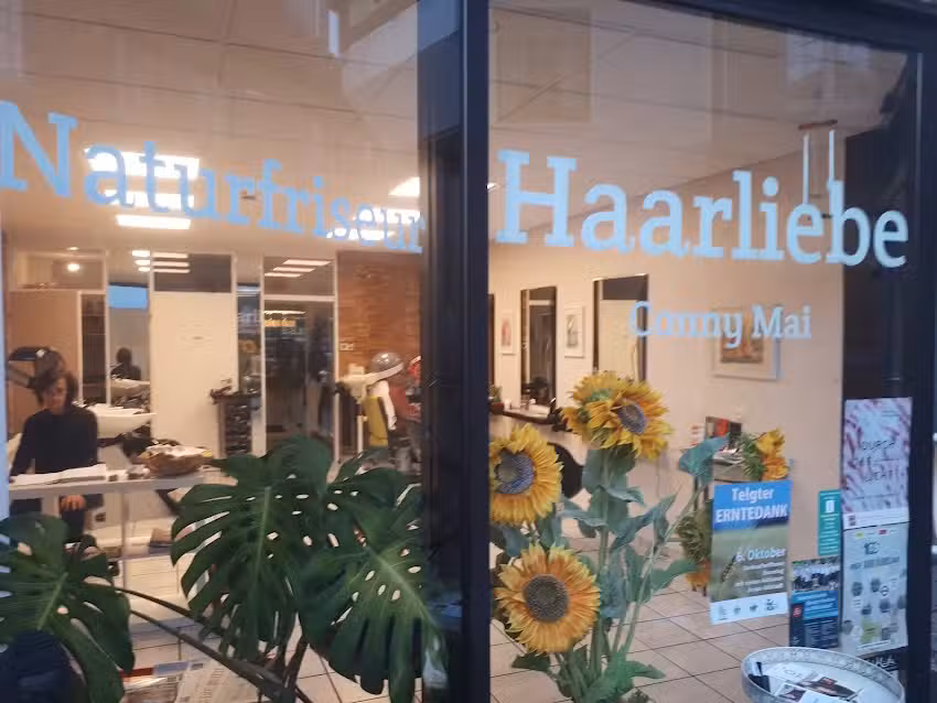 Haarliebe Naturfriseur Conny Mai