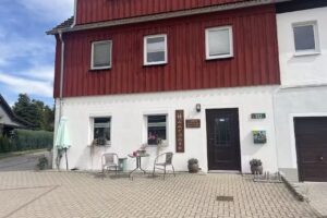 Haaroase Friseurmeisterin Kristin Georgi-Bergelt