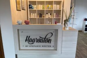 Haarsalon by Stefanie Koster