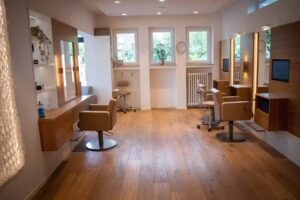 Haarschmiede Studio | Friseur Meerbusch