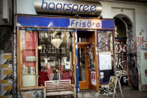 Haarspree Fris&ouml;re