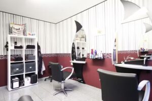 Haarstudio Kamm & Schere