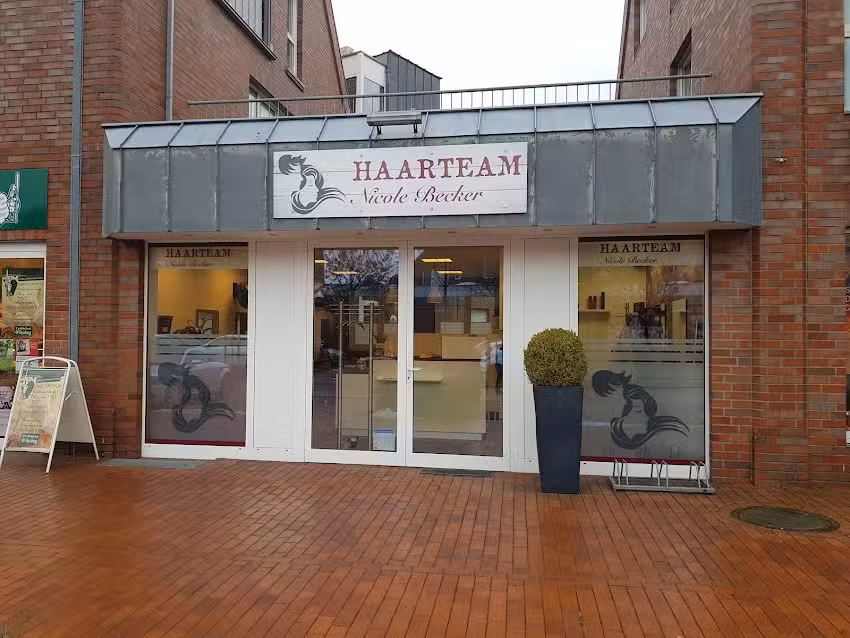 Haarteam Nicole Becker