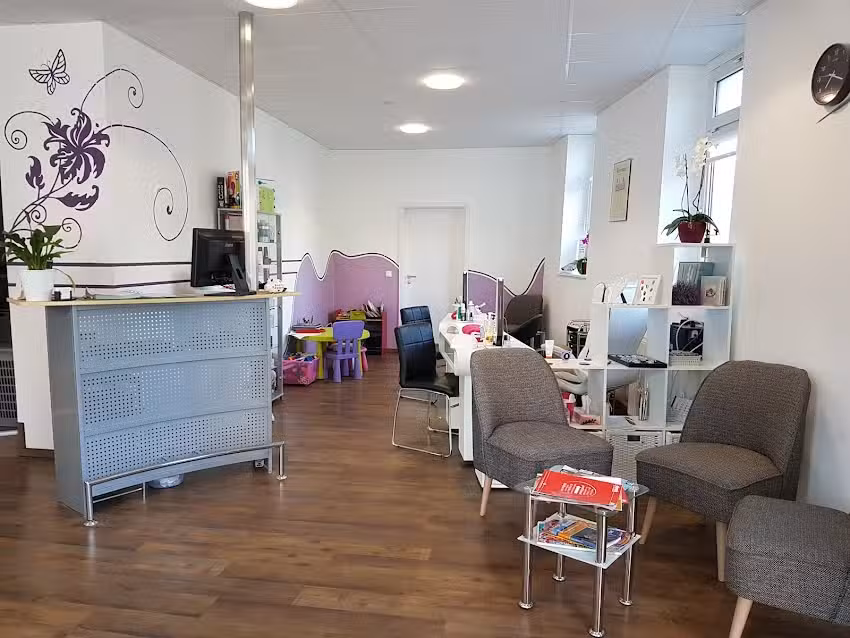 Hair&Beauty B&ouml;hlen