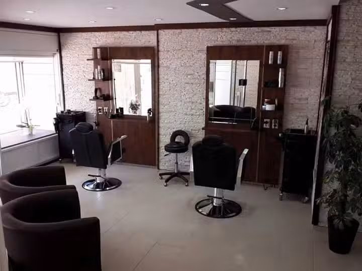 Hair & Beauty by Zano &ndash; Friseur und Kosmetik