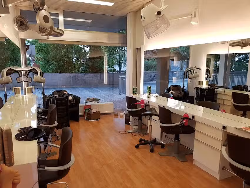 Hair & Beauty Lounge &ndash; G&uuml;lis BeautyLine