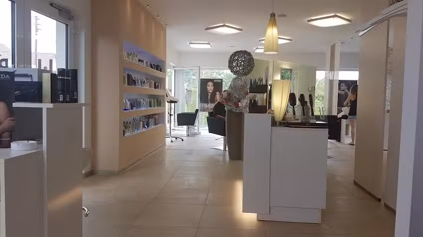 HAIR by Christiane Waadt