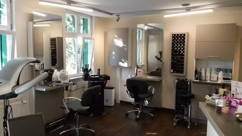Hair & Care Friseurstudio