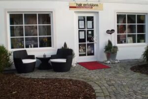 hair emotions by Julia