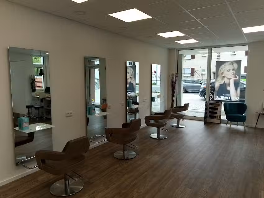 Hair &ndash; JULIA FILO