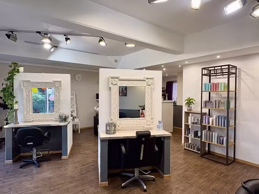 Hair Lounge by Piergiorgio
