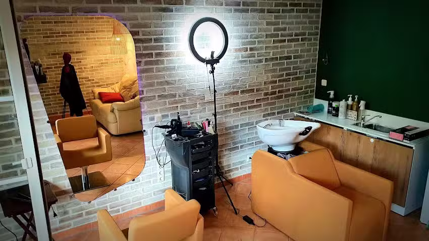 Hair & Makeup Studio Nadia Schell Friseur