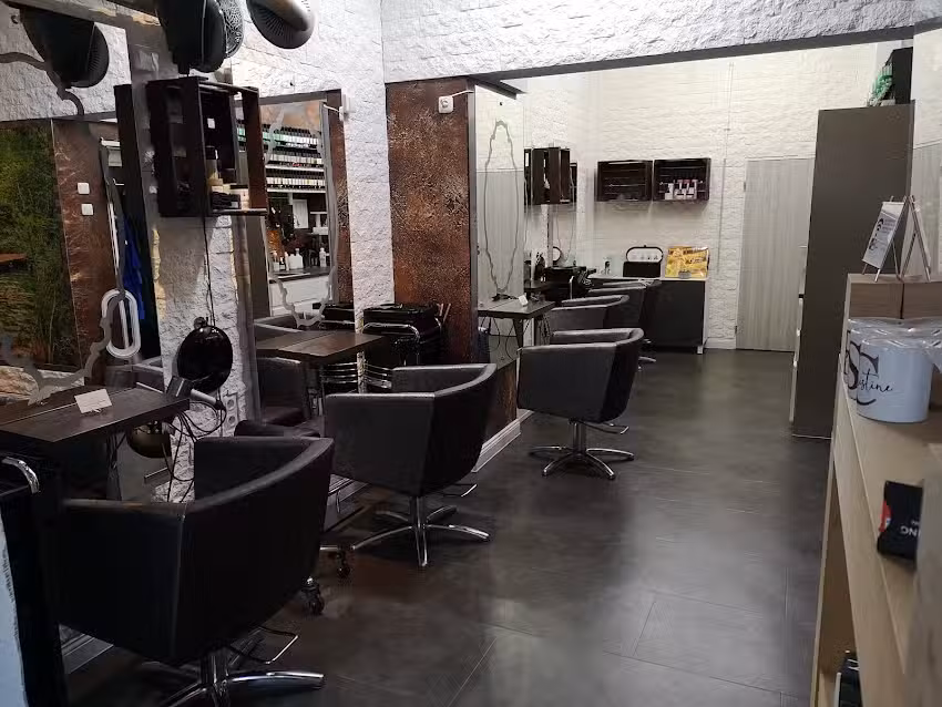 HAIR & STYLE by Christine Schmidt