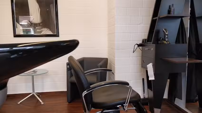 Haircut Salon Elling