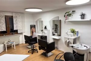 Hairpunzel by Denise